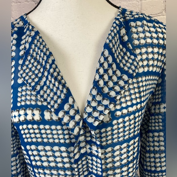 AGB Blouse Long Sleeved Size Large - Picture 2 of 9